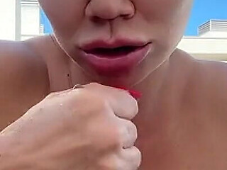 Outdoor Jacuzzi BJ with a Fan