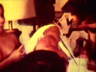 Red-tinted Vintage Loop Captures Retro Foursome in Raw Action