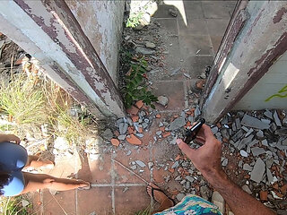 Messing with gringo in abandoned house