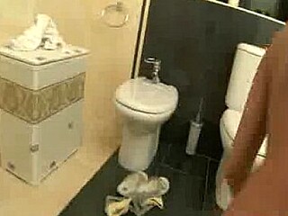 Teen babe dolls up her pussy for some fun