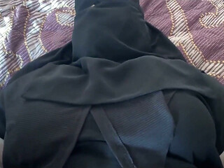 Syrian MILF in Hijab Gets a Load of Cum in Her Pussy