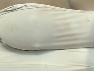 Mature BBW Teasing and Clapping Fat Booty