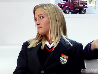 Sicilia's After-School Study Turns Into A Gushing Cunt-Fucking