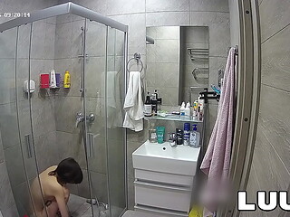 LUUV. Sexy Kareflore films her homemade shower routine for her real show