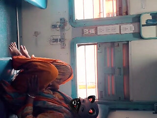indian tamil Couple Sex in besroom Hardfucking with hindi audio