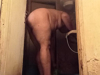 Under the shower of the goal