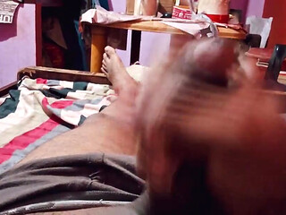 Amateur solo dick stroking session in bedDaddy dick amateur masturbation han job Big Daddy dick amateur masturbation hand