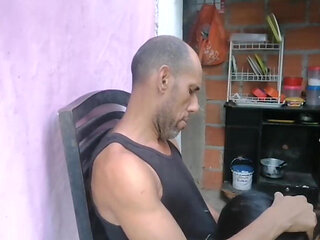 I Fuck My Stepmother in the Patio of the House While She Is Alone and I Give Her a Valentine's Gift