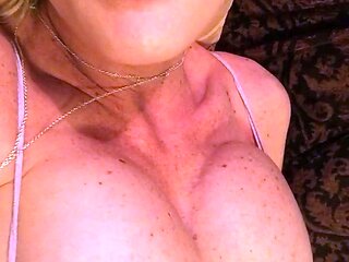 Big boobs milf masturbates with her dildo