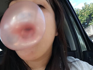 Doing Big Bubbles Next to My Uber Driver - Bunny Looner