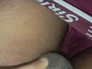 Padosi ki ladki ko dekha hilaaya