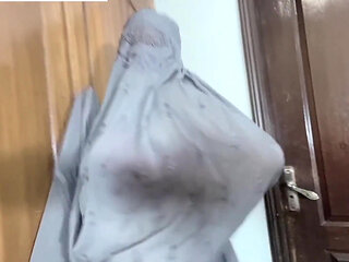 Beautiful Naked Pathani Doing Shameless Things in Shower