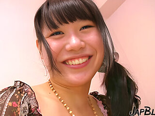 Japans Discontented University Student 18+