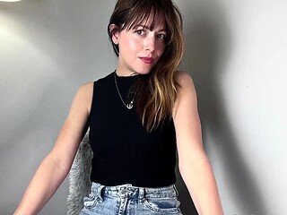 Beautiful teen brunette Jessica Sinn masturbates