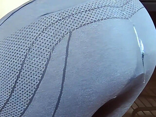I Get Plugged and Soaked in Piss on My Grey Leggings