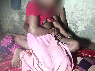 Indian Bhabhi Hot Sex with Old Man - Desi Cheating Wife Footjob and Big Cock Doggy Style