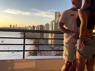 Fuder gostoso no p&ocirc_r do sol &eacute_ uma del&iacute_cia - COWGIRL