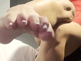 I Deserve the Finest Foot Worship There Is