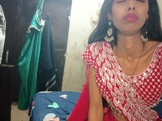 Bhabhi-ji Getting Fucked in Her New Saree