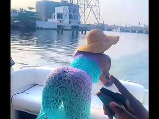 Getting horny while shaking my ass ?