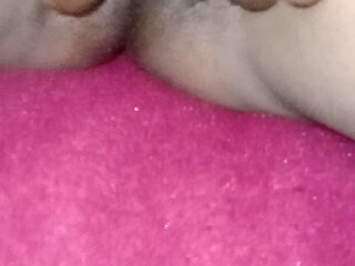 My pussy needs a huge dick