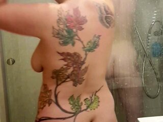 Amateur big tit brunette fucked