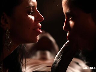 Threesome Erotica With Canela Skin And Kira Queen