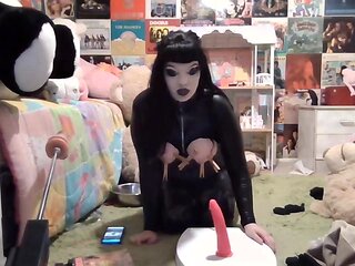 Brunette Solo Webcam Masturbation