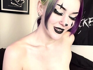 Amateur Webcam Teen Masturbates And Teases