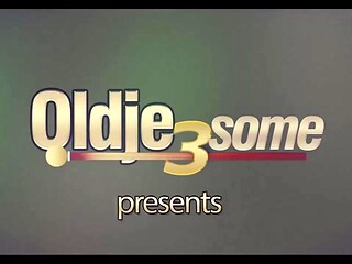 Oldje-3some - small tits action