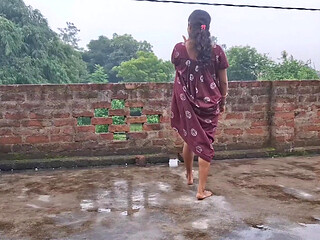 Desi Neha Bhabhi First Time Sex