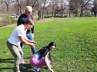 Didi's derriere gets DP pleasure in a raunchy MMF scene