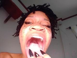 Playing with My Sexy Mouth (standard Definition)