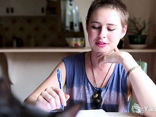 Olive Glass Masturbates with Hitachi - Real Orgasm & Pretty Feet