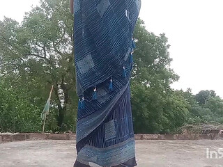 Outdoor sex Bhartiya gaon ki ladki ki Premi ke sath chudai xxx video Hindi awaaz mein