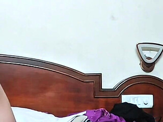 Indian Desi MILF Bhabi Going to Hotel as a Girlfriend, Real Indian Stepmom Curvy Woman with Beautiful Ass 4