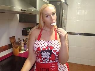 025 - Make a Cheesecake with Me