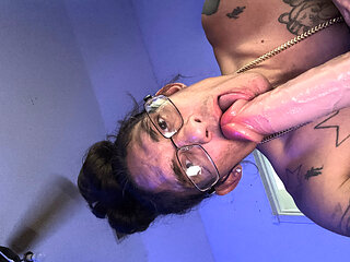 I'm very horny looking for a shemales