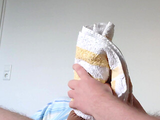 towel- and- pantyhose- condom masturbation method