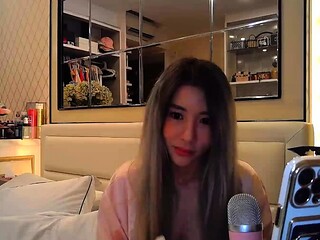 Mom amateur webcam pussy masturbate