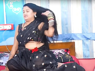Hot Indian aunties get their legs spread wide for some naughty fun