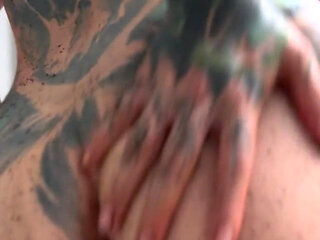 Giant Girl Exfoliates Her Hairy Bush