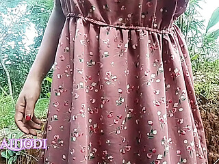 Nepali girl public masturbating
