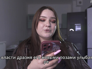 Porn story - She was naked playing with the seller while the customers were walking by (Russian, light femdom, naked in public)