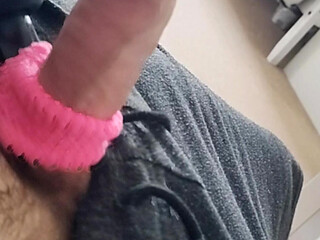 Massage vibration make me cum crazy on kitchen!