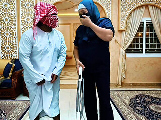 Muslim Hijab Enak bos Perawan Bandung pengen aku nyepong kontol kecil pembantu rumah tangga di Saudi