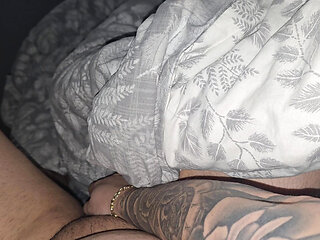 Step mom tattooed hand slip into step son dick without shame