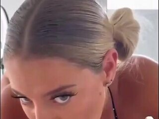 PHAT ASS WHITE GIRL Tears up Like a Professional