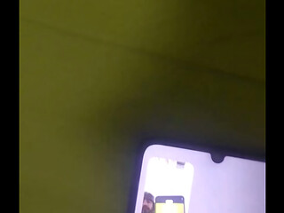 Me muestra su vagina