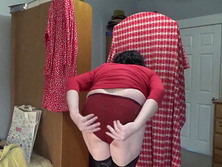 Housewife Serge Lusin. 2025w